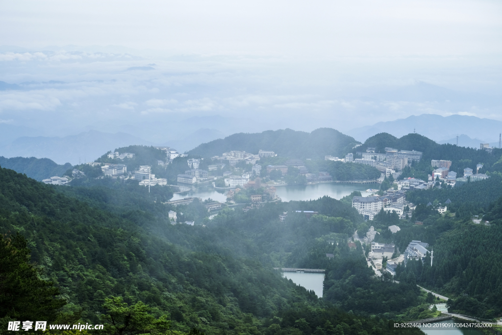 九宫山云中湖