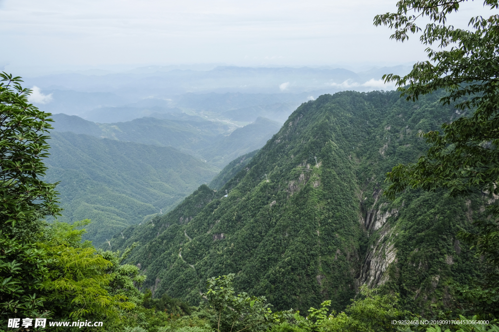 大山