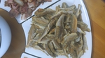 油炸小干鱼
