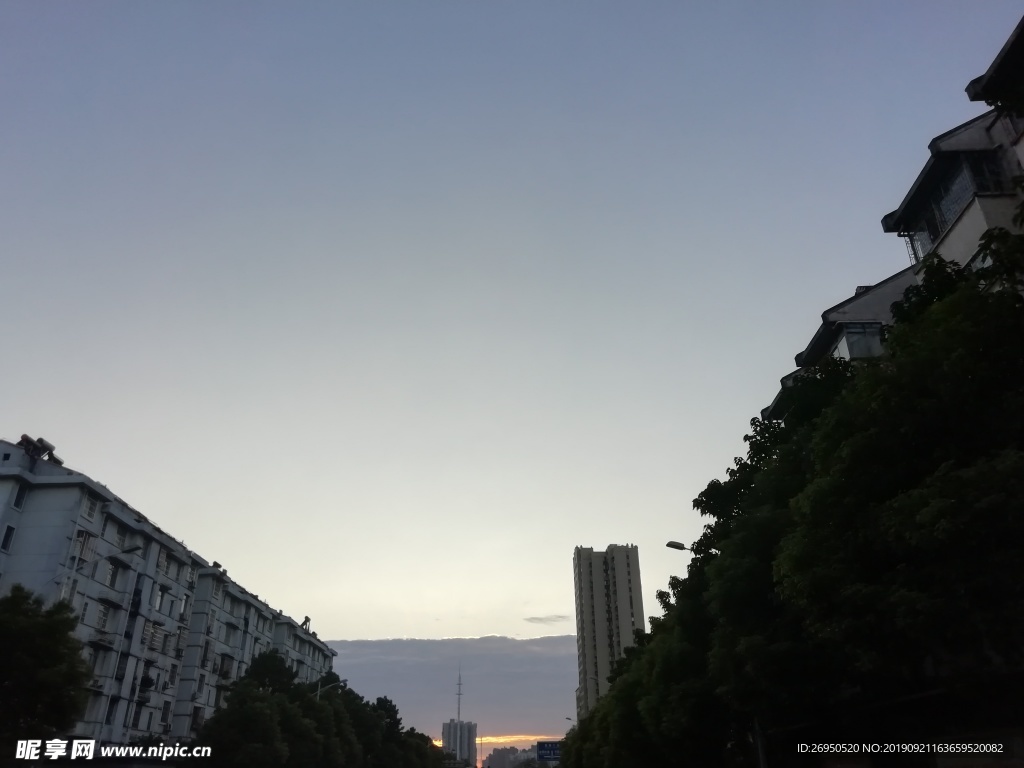 天空