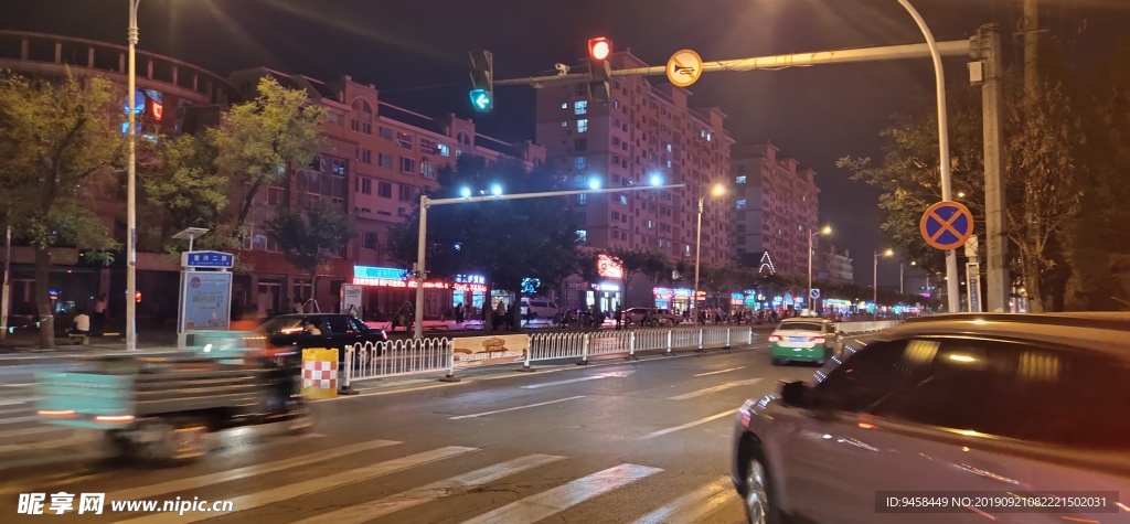 滨州医学院 夜景 汽车 接到