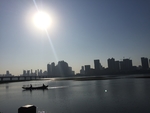 秋日湖面一小舟