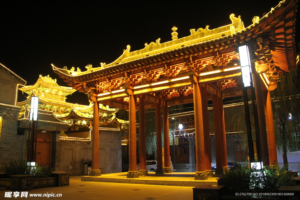 兰州 河口 古镇 夜景 山门