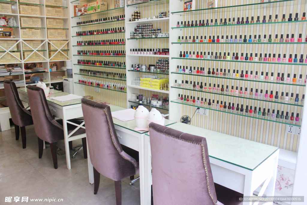化妆品 女士 口红 体验店