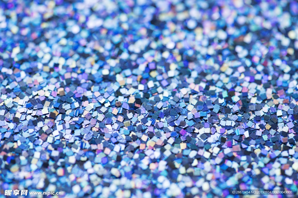 蓝色和紫色矩形玻璃闪闪发光