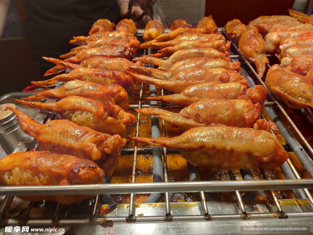 烤鸡，调料泰式配方 库存图片. 图片 包括有 多数, 烟雾, 网格, 泰国, 户外, 火焰, 一个, 烹调 - 191476251