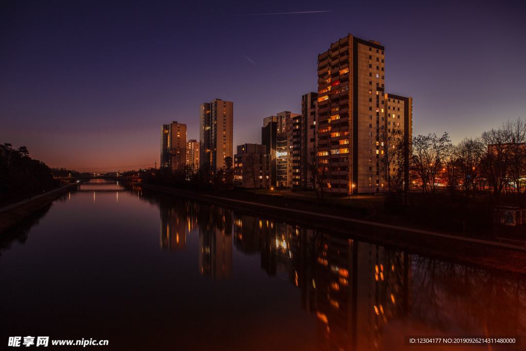 城市
