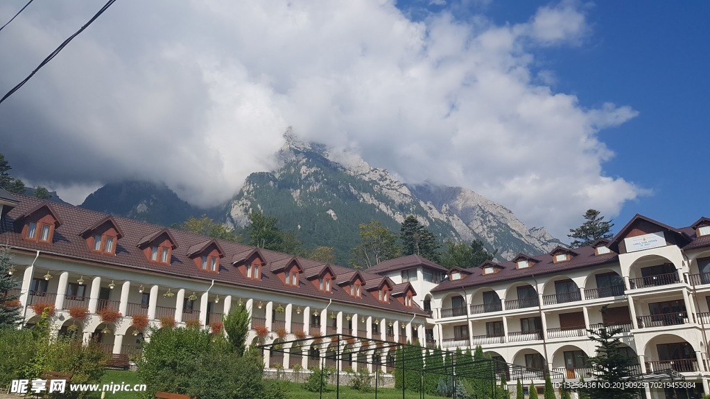 学校大楼建筑风景
