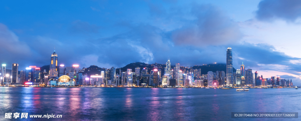 高清夜晚大厦