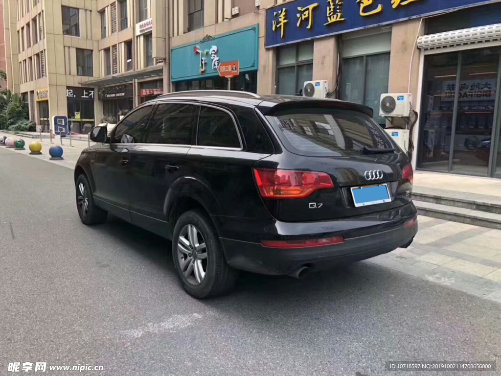 汽车小轿车