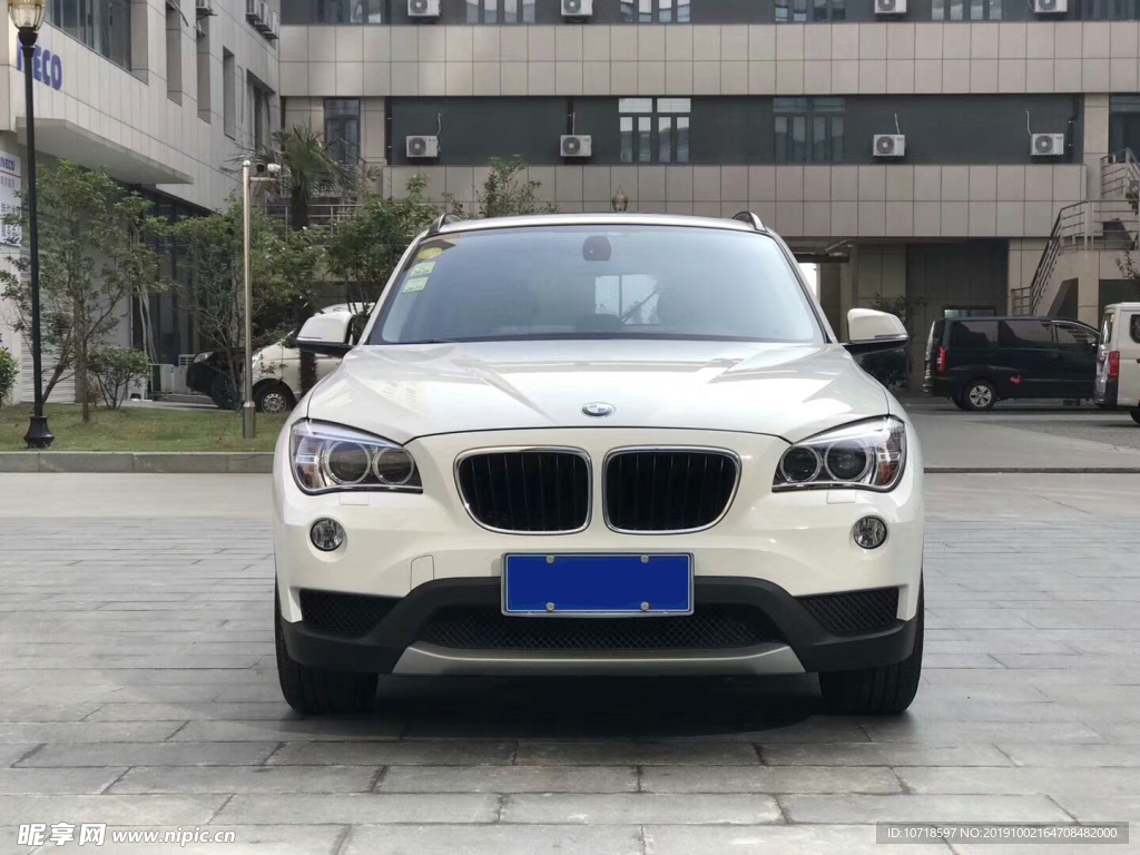 汽车小轿车