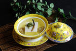 草绿茶炖豆腐