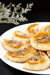 豆面黑芝麻饼