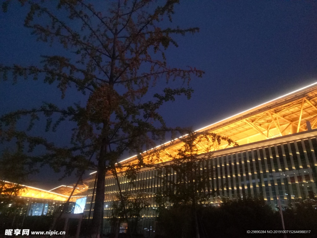 苏州博览中心夜景