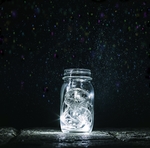 星空下的瓶子