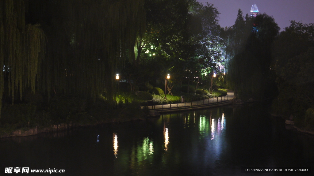 大明湖  夜景  夜色  济南