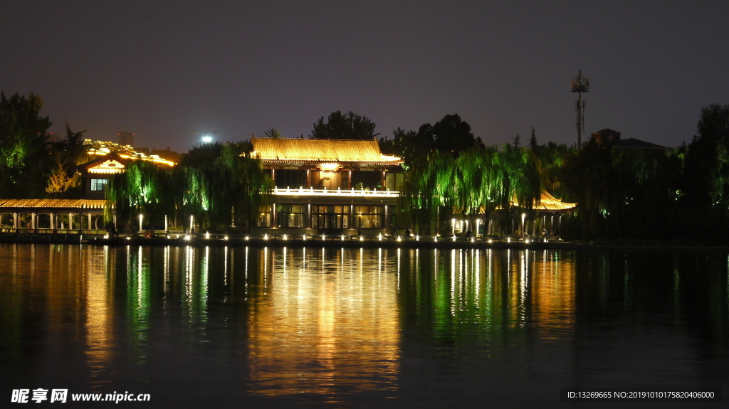 大明湖  夜景  夜色  济南