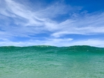 天空下的海浪