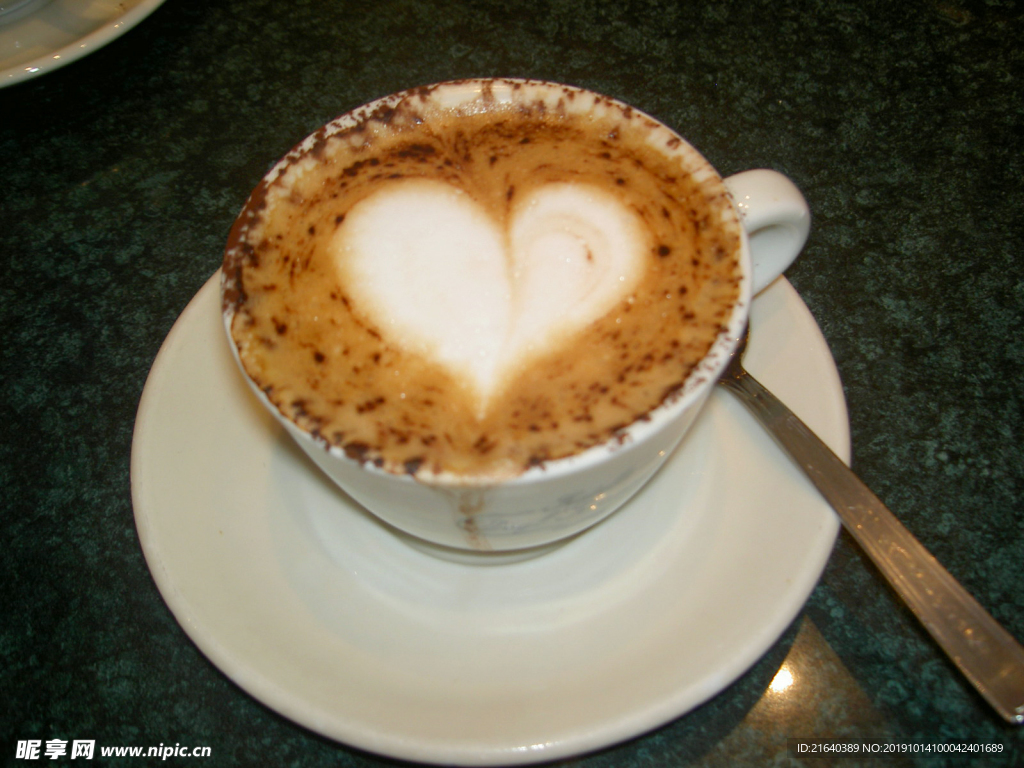 心造型的咖啡