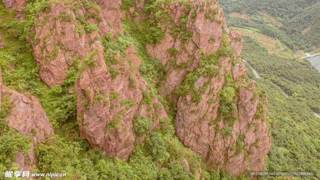 伏羲山红石林风景区