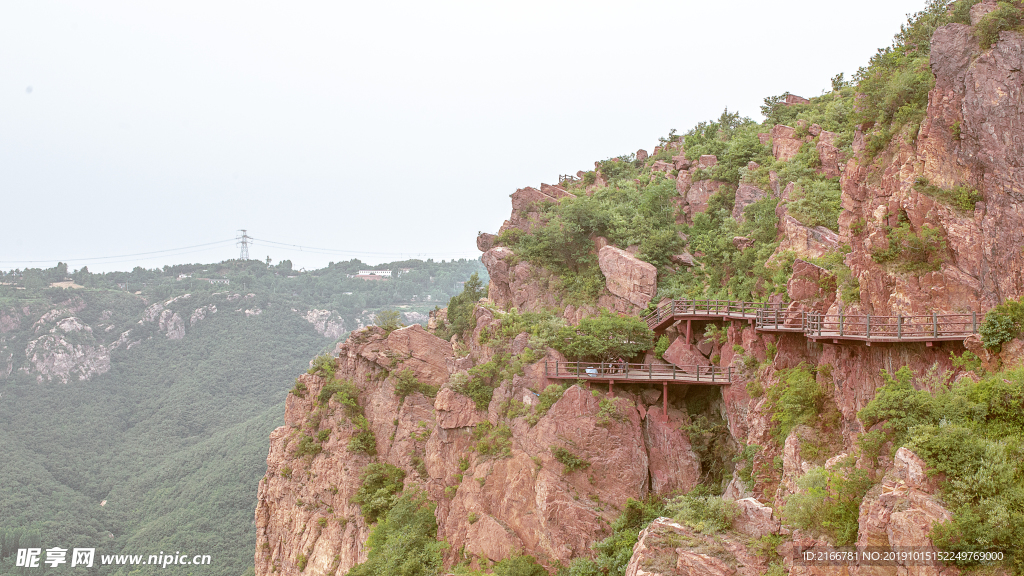 伏羲山红石林景区