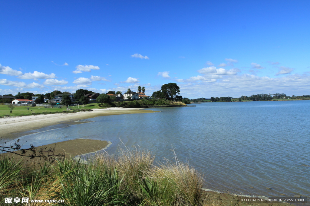 奥克兰海滨小镇风景