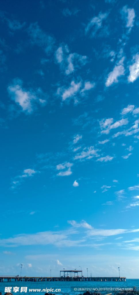 天空 蓝天