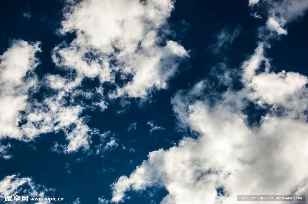 天空背景图