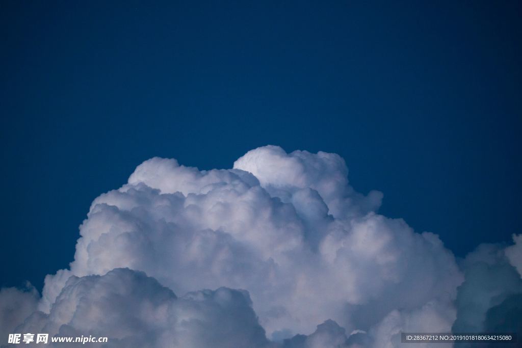 天空背景图
