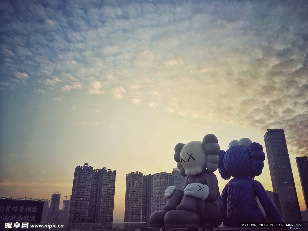 Kaws 潮牌 玩偶