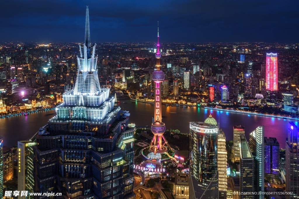 城市灯光夜景高楼大厦