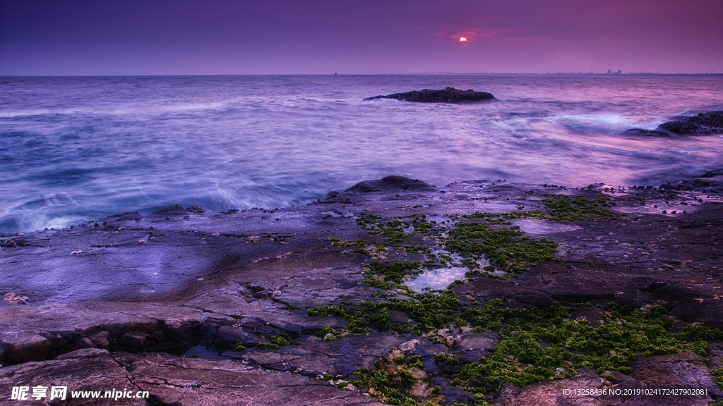 大海海滩夕阳风景海水