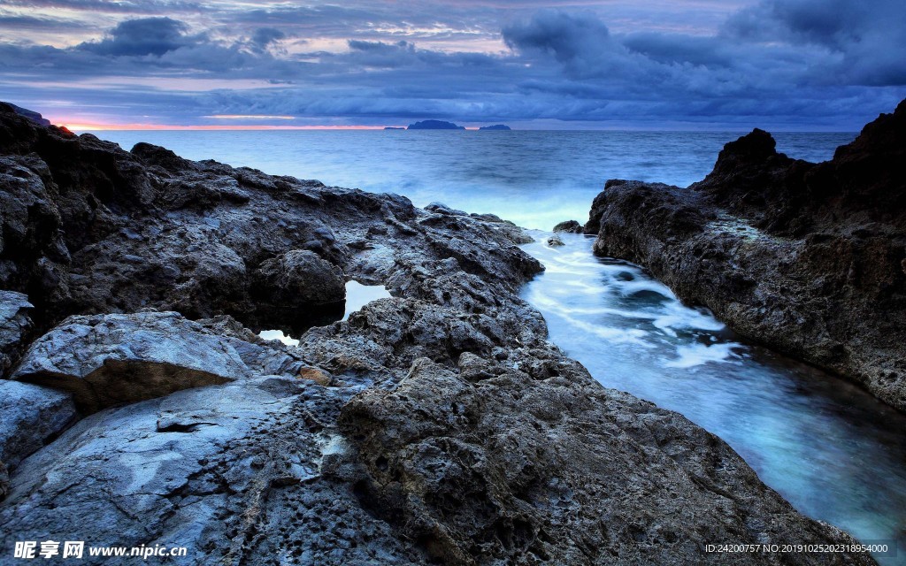 河流