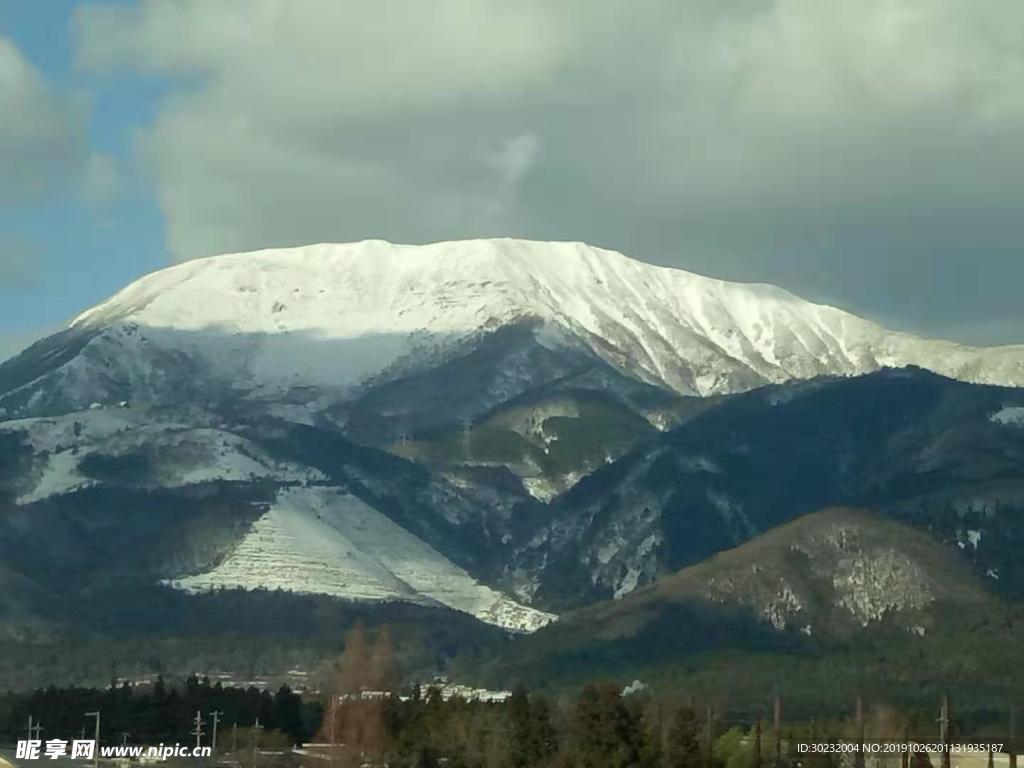 雪山