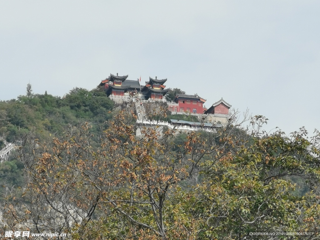 云台山茱萸峰宫殿
