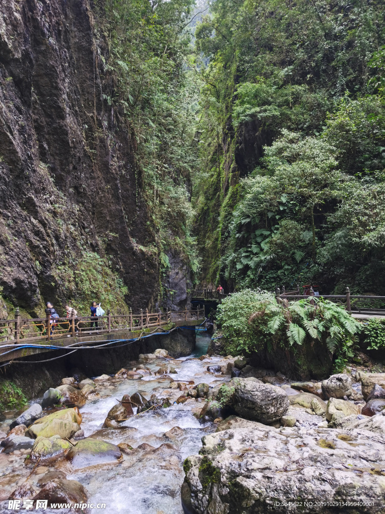 峨嵋山风景