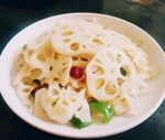 炒藕片 美食 黑背景 藕片