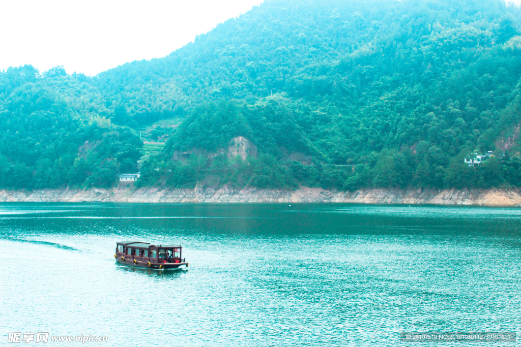 浙江丽水云和湖仙宫湖景区 湖面