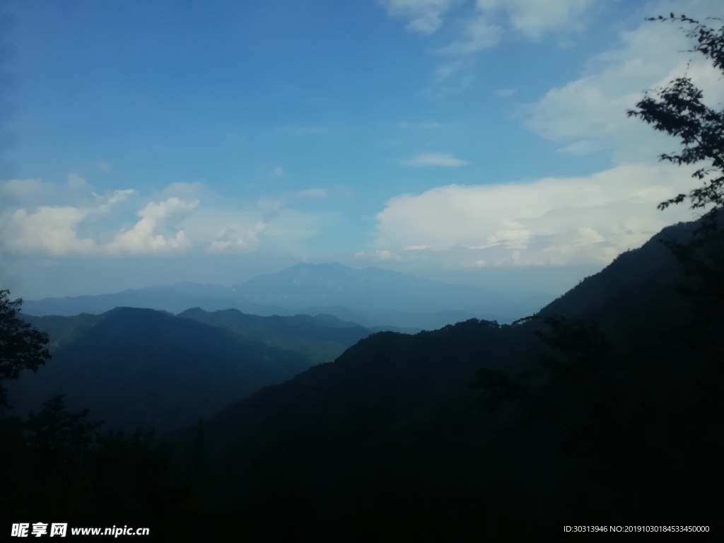 山顶的天空