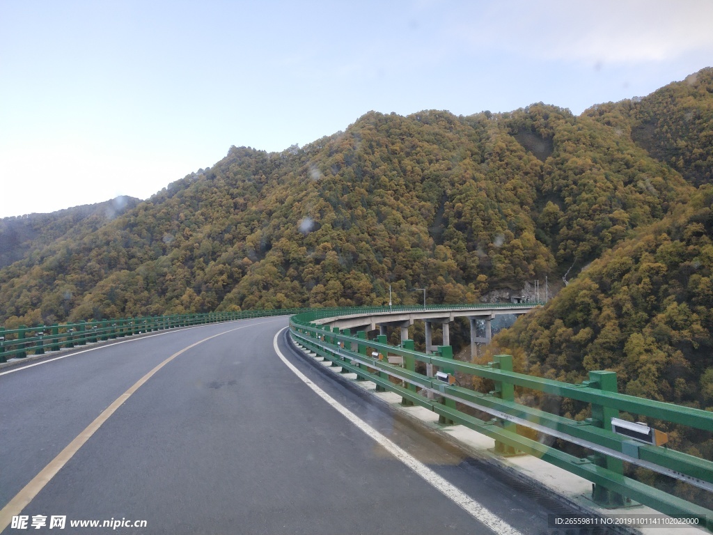 大桥  扎碾公路