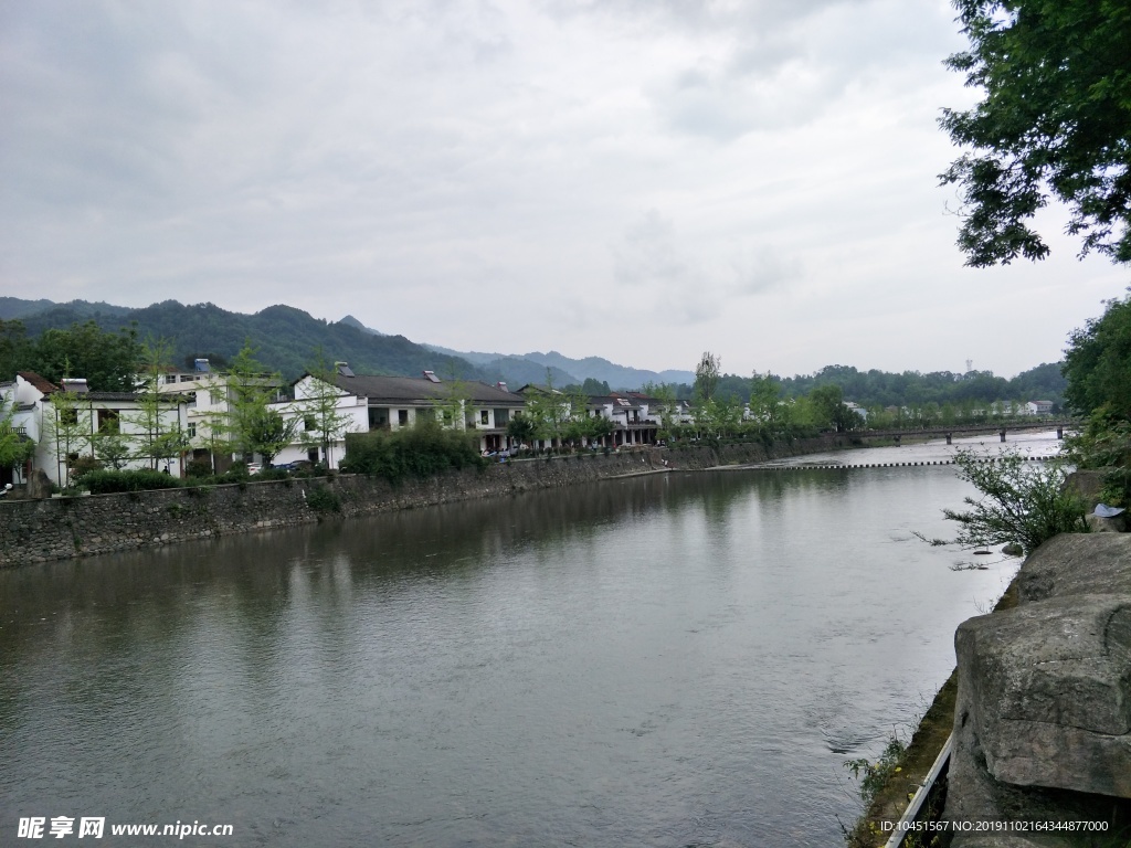 水坝风景区