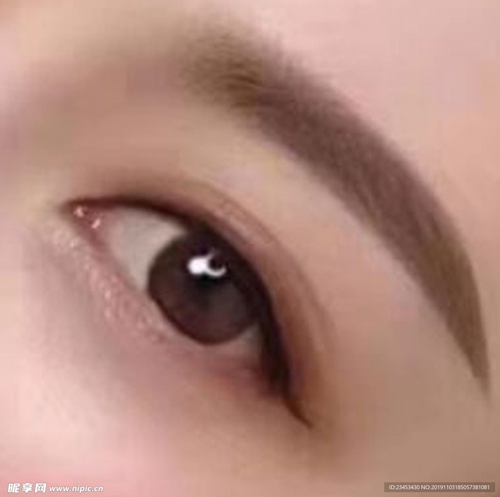 美瞳