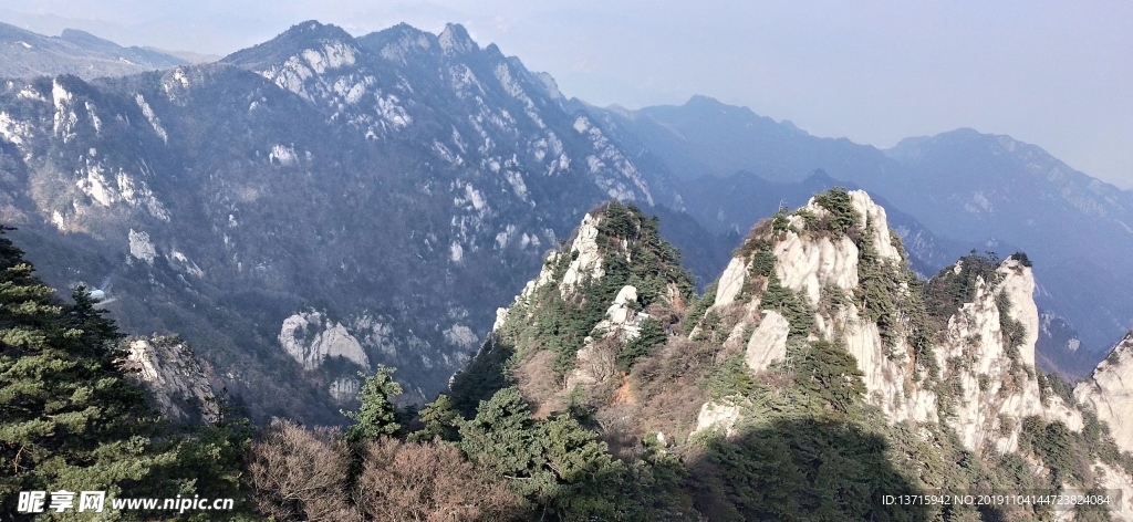 高山 云雾