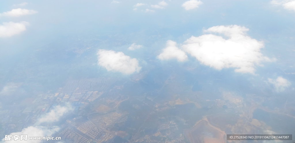 航拍天空
