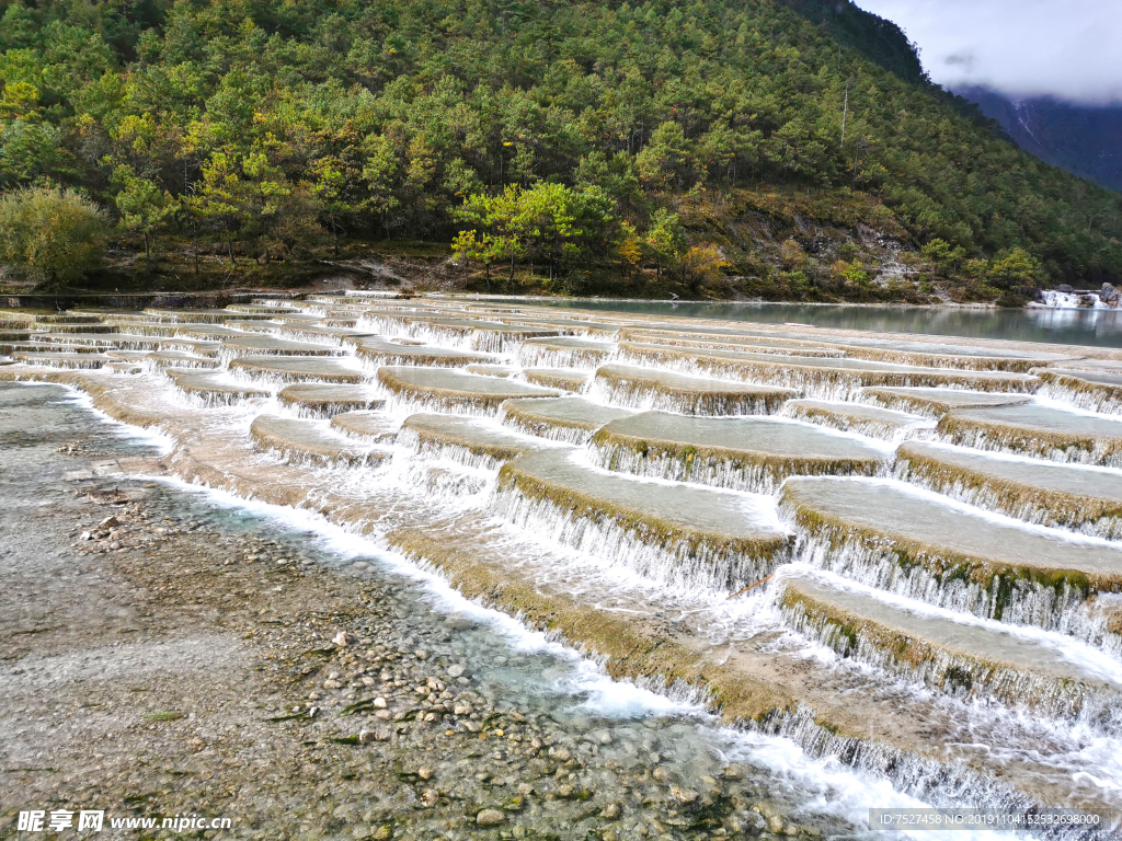 白水台