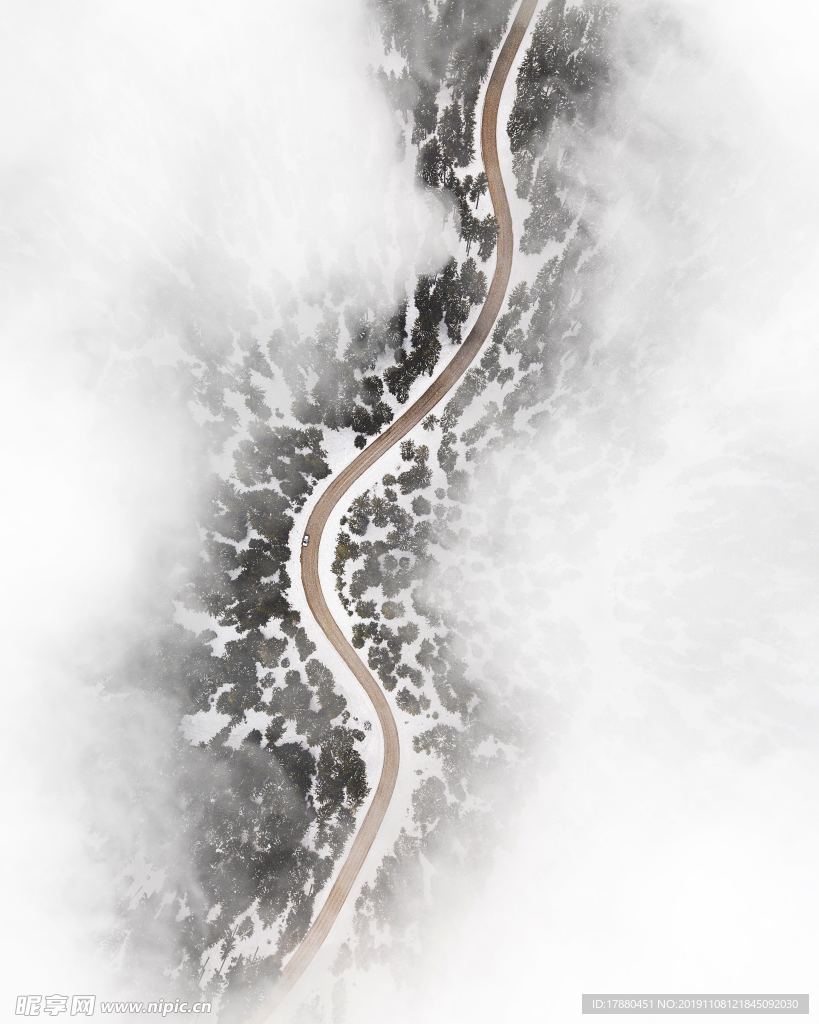 山林与公路