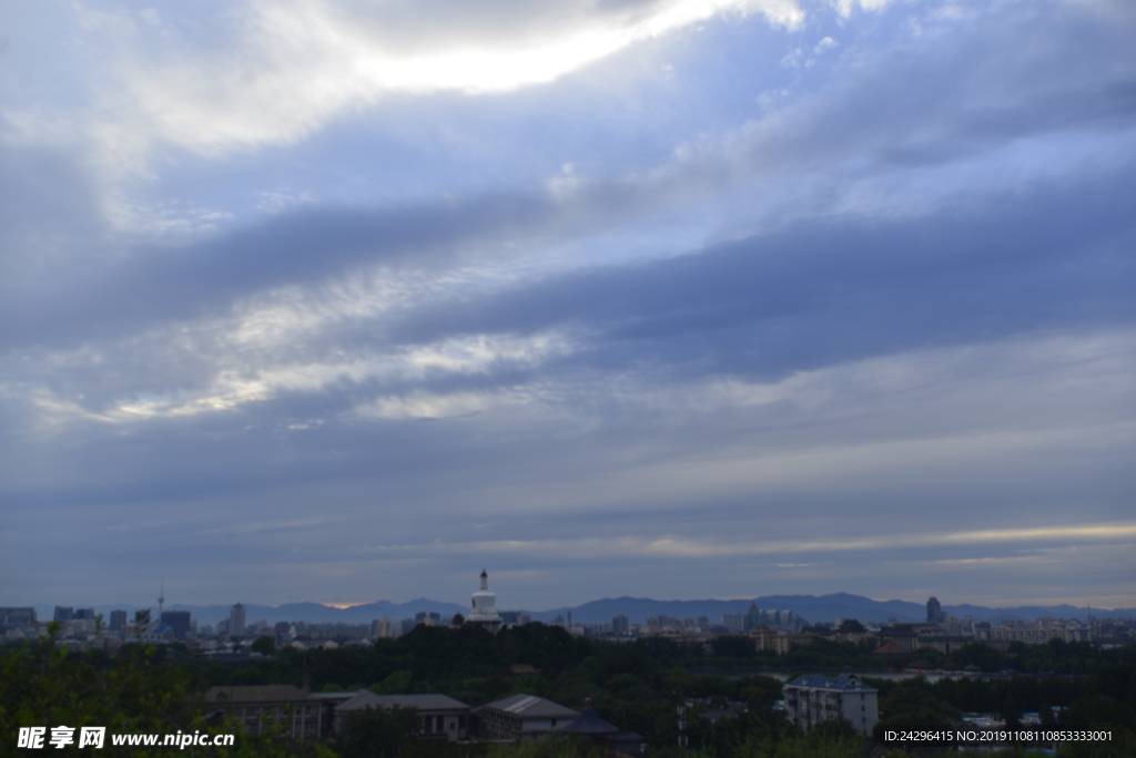 北京后海白塔