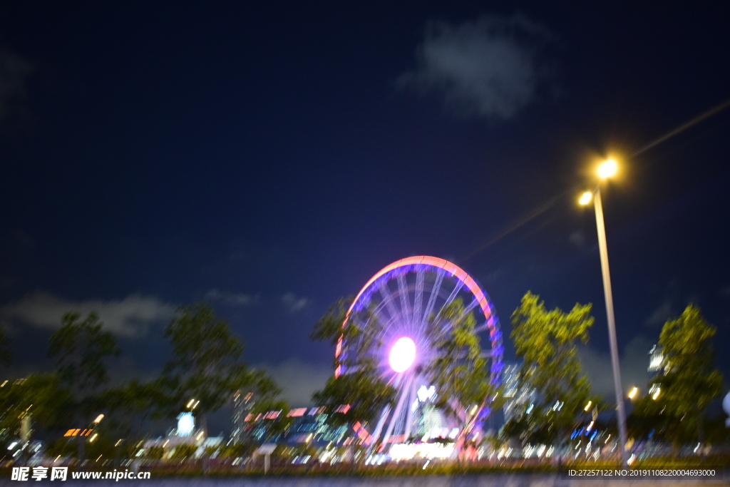 地标建筑夜景