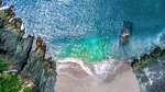 海边沙滩海水岩石风景