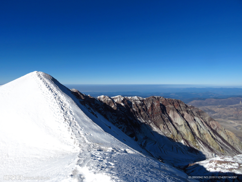 群山
